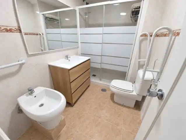 Wohnung mit Aufzug zur Miete in San Luis de Sabinillas, imagen 9