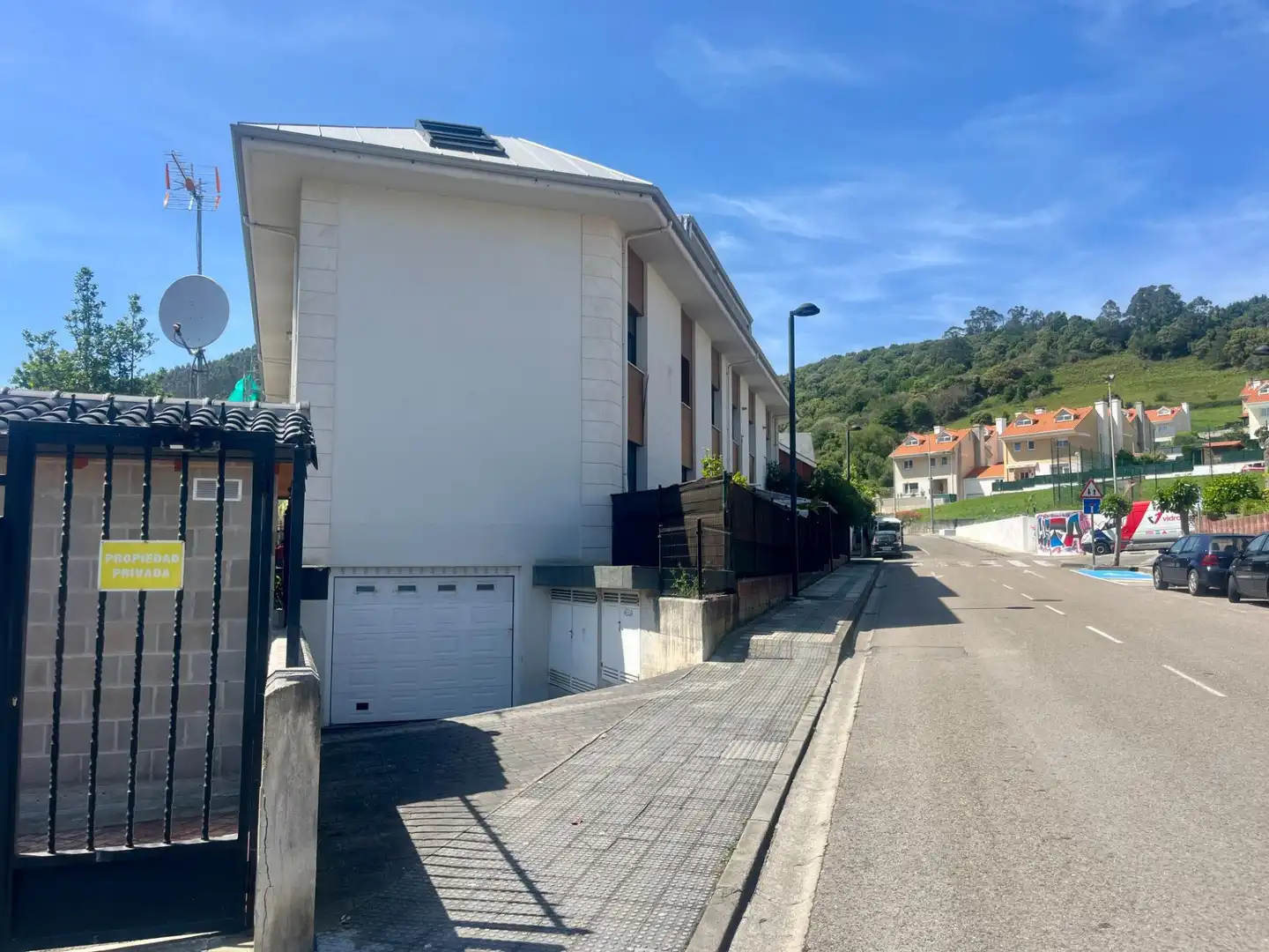 Vista exterior de Dúplex en venda en Piélagos amb Calefacció, Piscina i Piscina comunitària