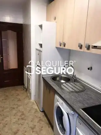 Cocina de Piso de alquiler en Vitoria - Gasteiz con Calefacción, Terraza y Trastero
