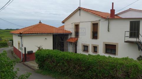 Foto 2 de Casa o chalet en venta en Barrio Ambas, 9, Carreño, Asturias