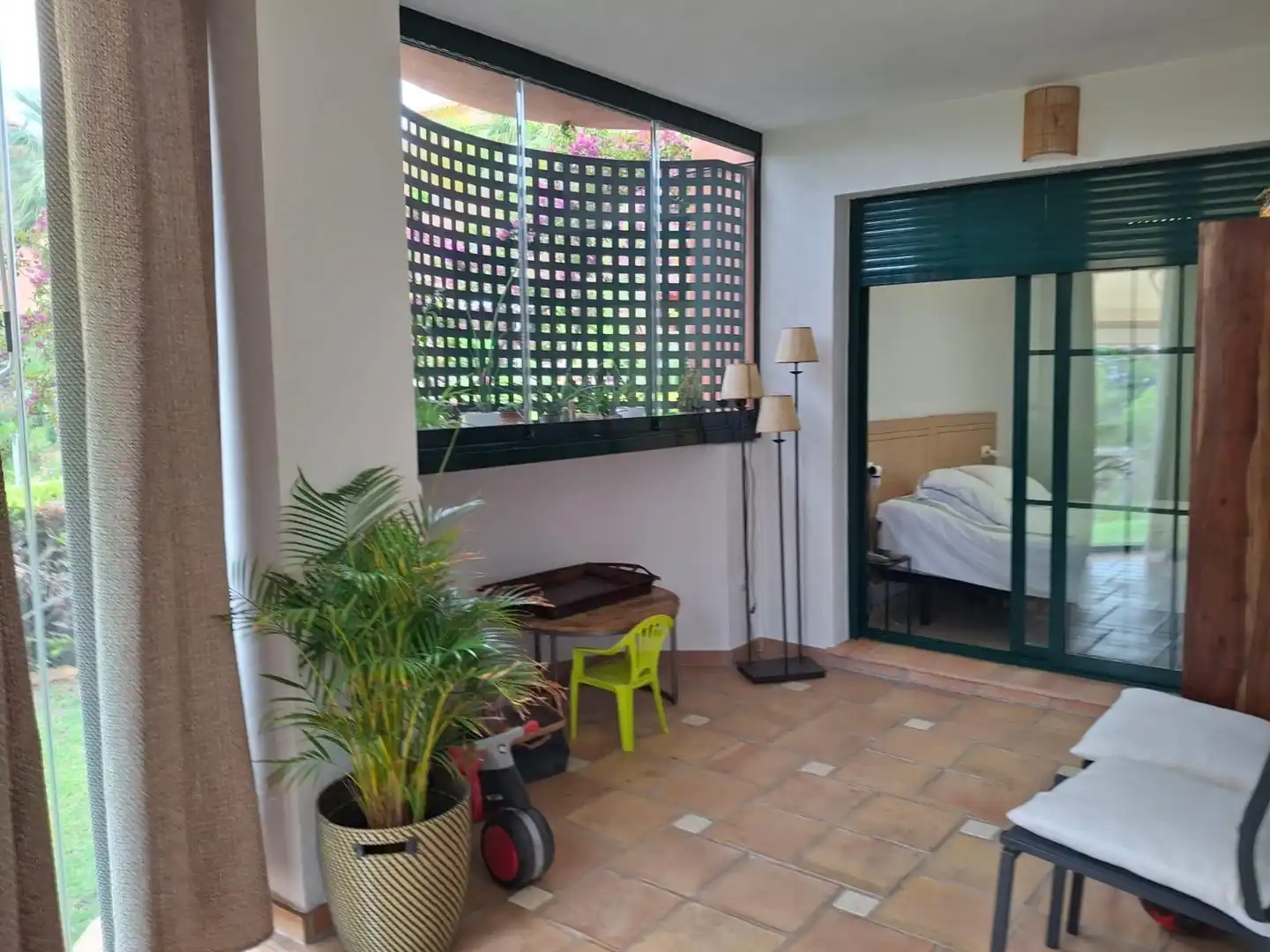 Terrasse von Erdgeschoss zum Verkauf in Finestrat mit Klimaanlage, Privatgarten und Terrasse