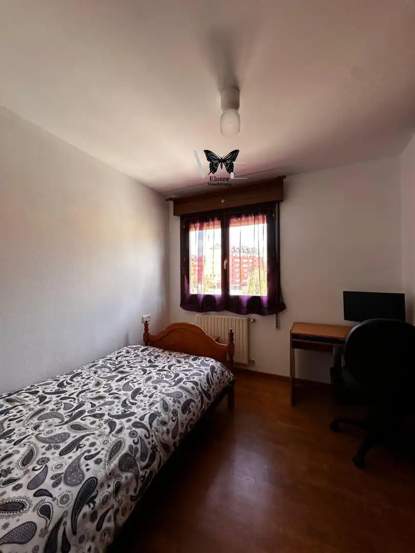 Bedroom of Flat for sale in Oviedo   with Heating and Storage room