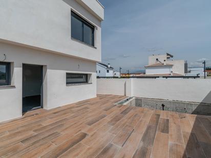 Terrassa de Casa o xalet en venda en Cúllar Vega amb Terrassa, Piscina i Balcó