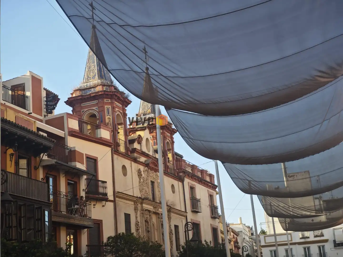 Exterior view of Flat for sale in Sevilla  with Air Conditioner, Heating and Furnished