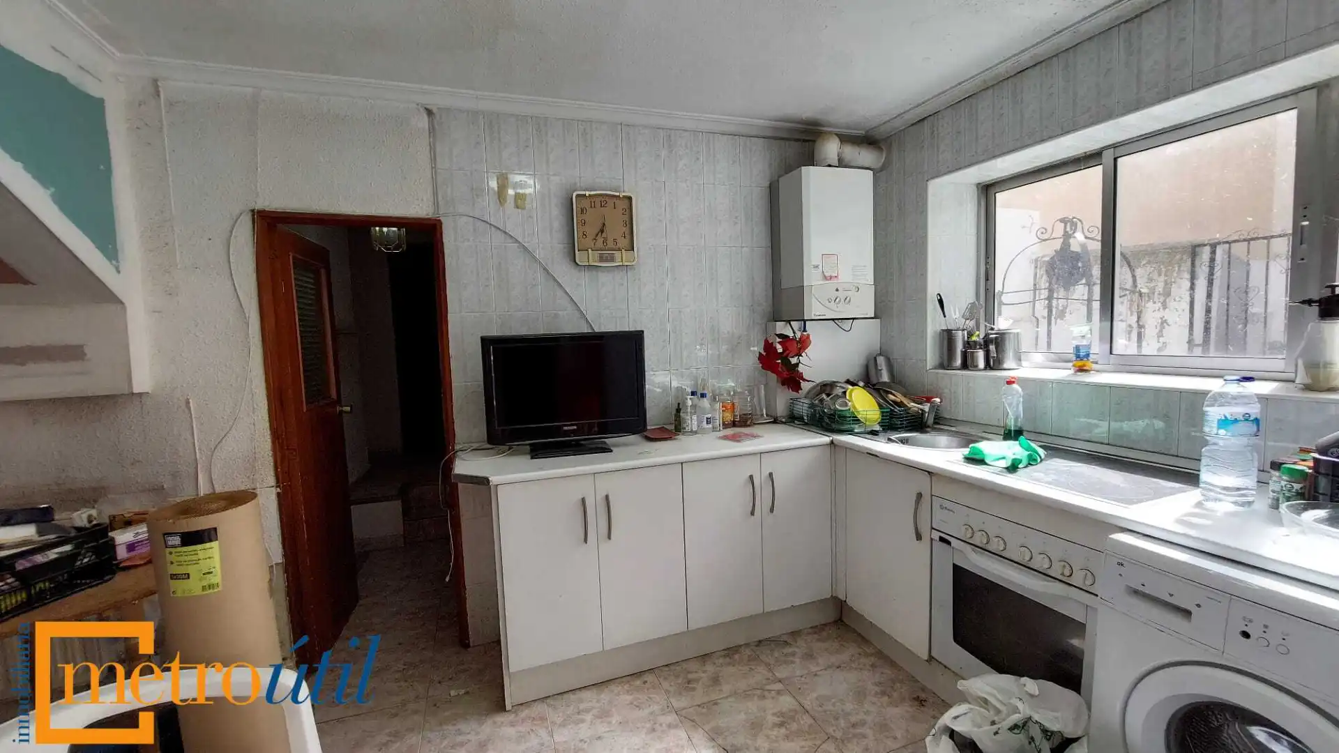 Kitchen of Flat for sale in Salamanca  with Heating