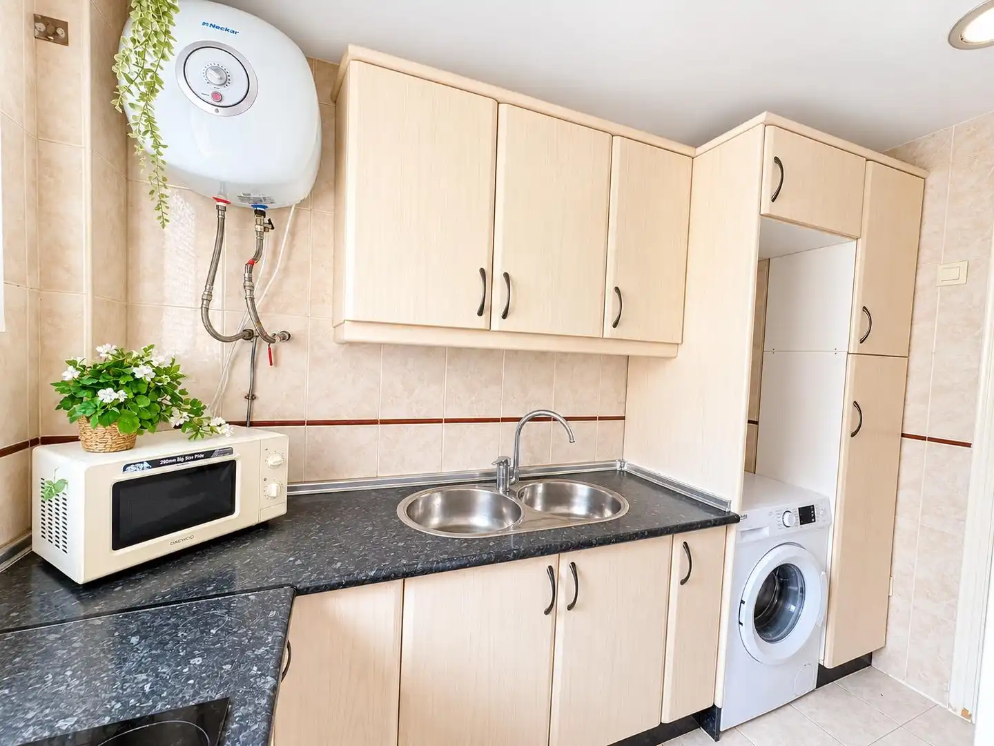 Cocina de Piso de alquiler en Málaga con Amueblado y Balcón