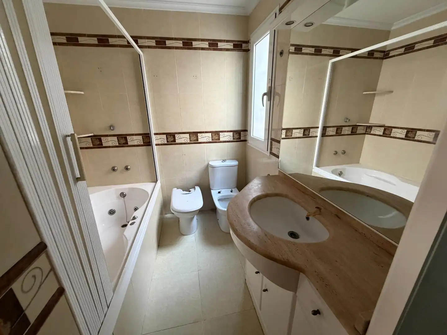 Baño de Piso en venta en Alzira con Balcón