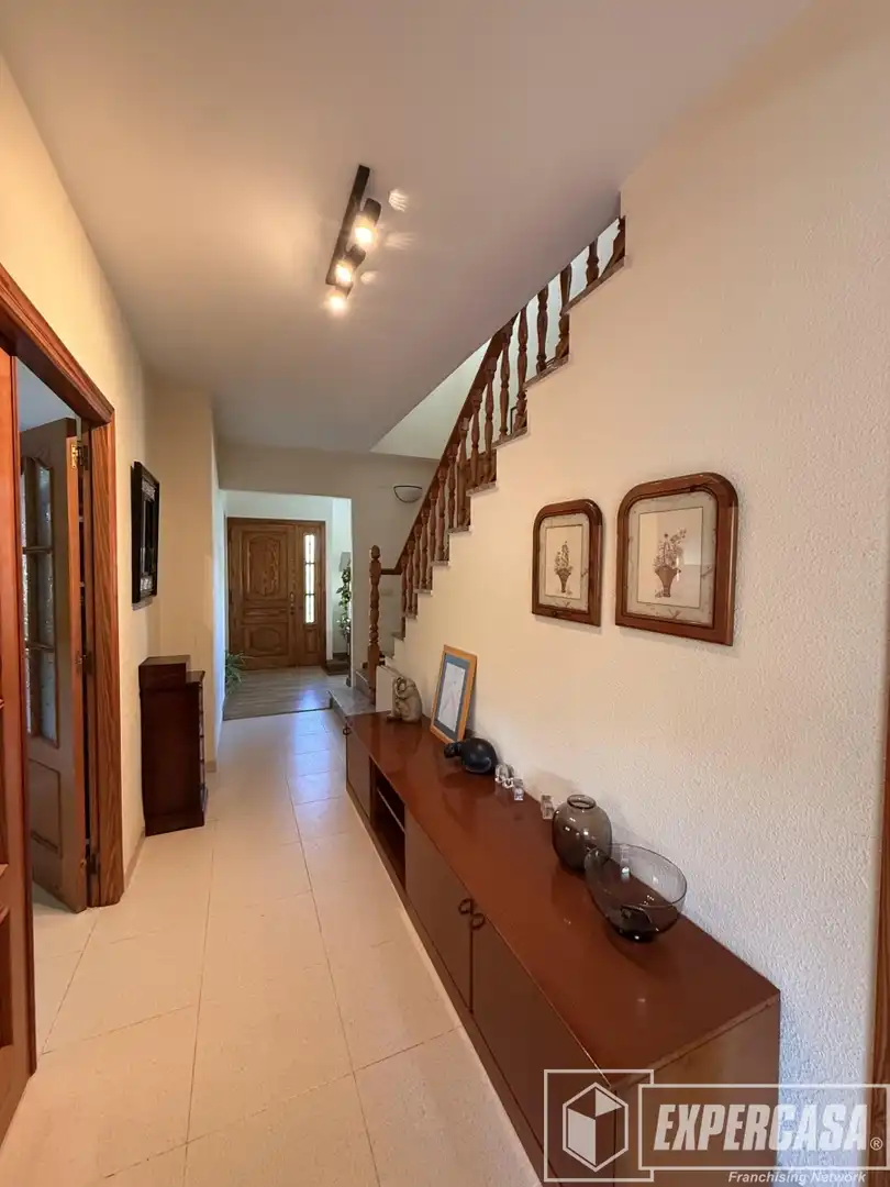 Casa o xalet en venda en Riba-roja de Túria amb Aire condicionat, Calefacció i Terrassa