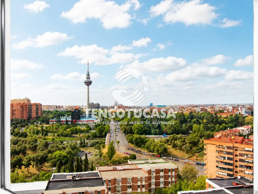 Außenansicht von Wohnung zum Verkauf in Madrid mit Klimaanlage, Heizung und Parkett
