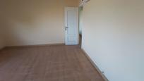 Schlafzimmer von Fabrikhallen zum verkauf in Ajalvir
