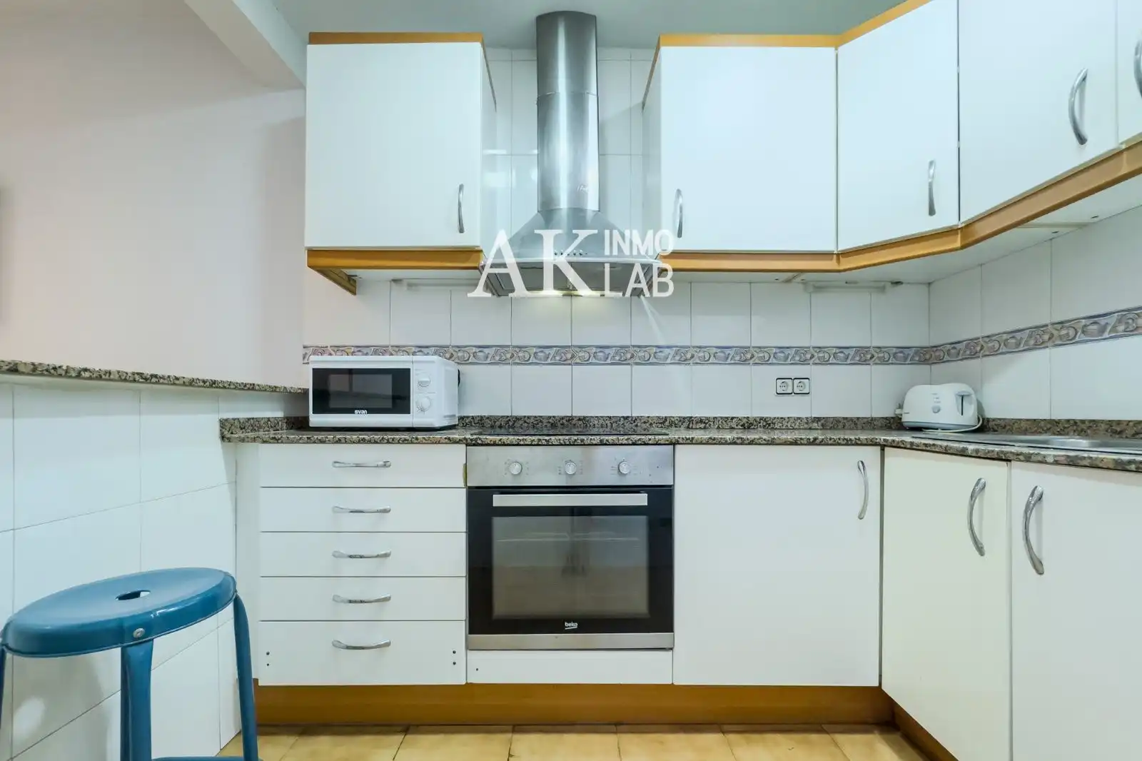 Cuina de Pis en venda en Barcelona amb Aire condicionat, Calefacció i Terrassa