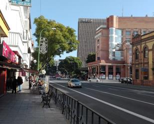 Exterior view of Flat for sale in  Sevilla Capital  with Air Conditioner, Terrace and Furnished