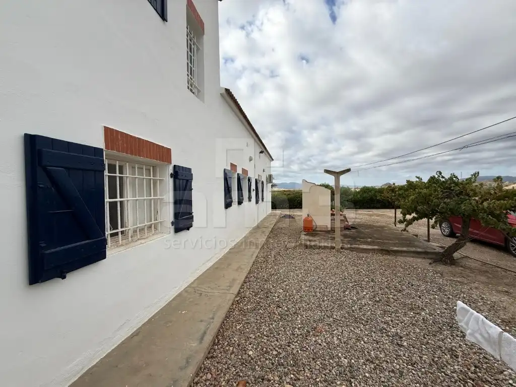 Casa o xalet en venda a Las Cunas - La Algarrobina