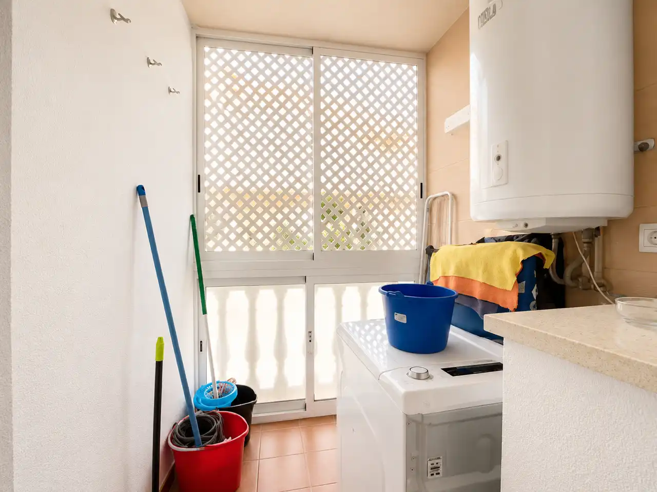 Terraza de Piso en venta en Marbella con Aire acondicionado, Terraza y Amueblado