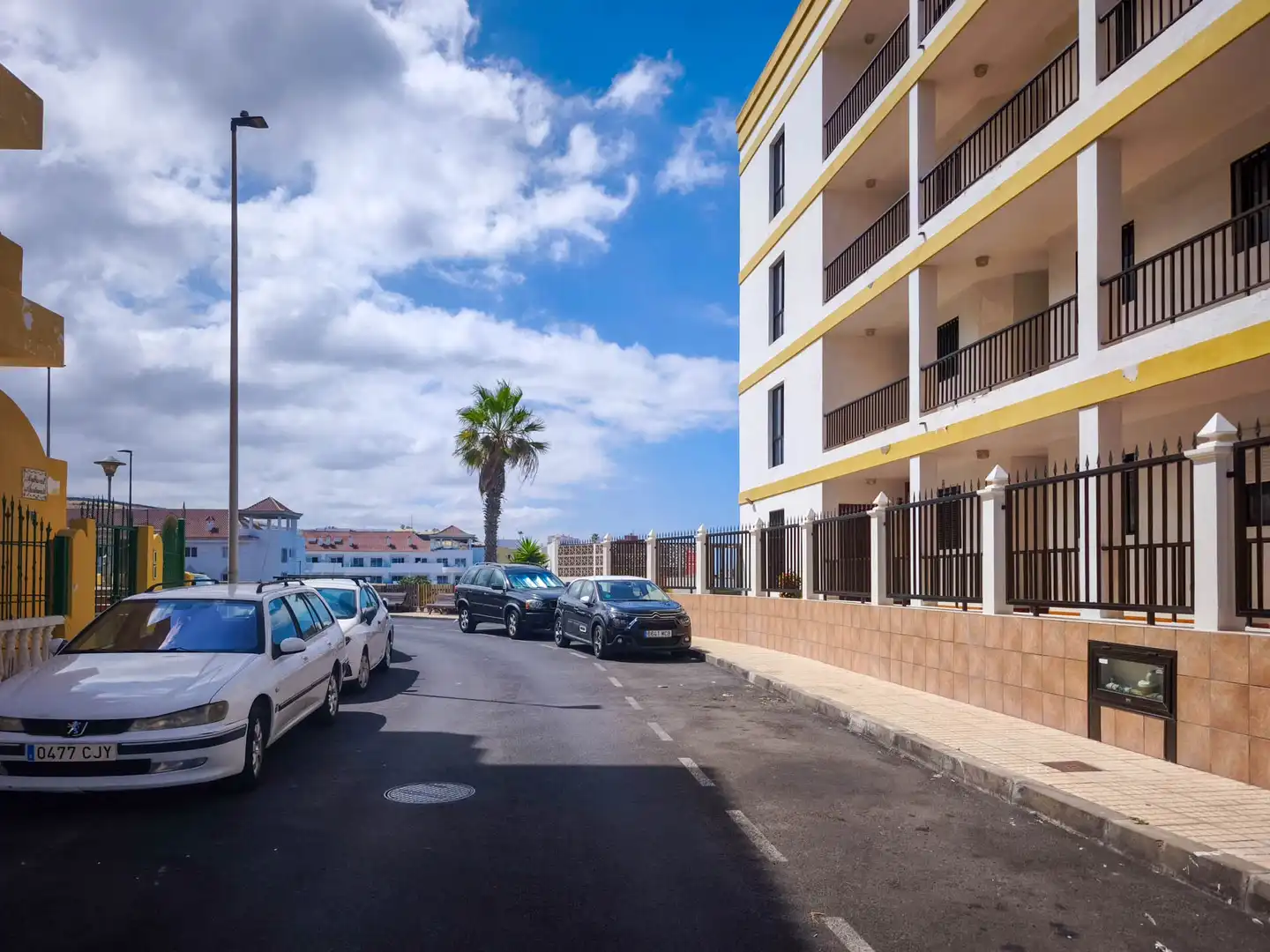 Außenansicht von Wohnungen zum Verkauf in Santiago del Teide mit Terrasse, Möbliert und Gemeinschaftspool
