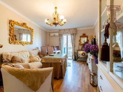 Living room of Flat for sale in  Sevilla Capital  with Air Conditioner, Heating and Terrace