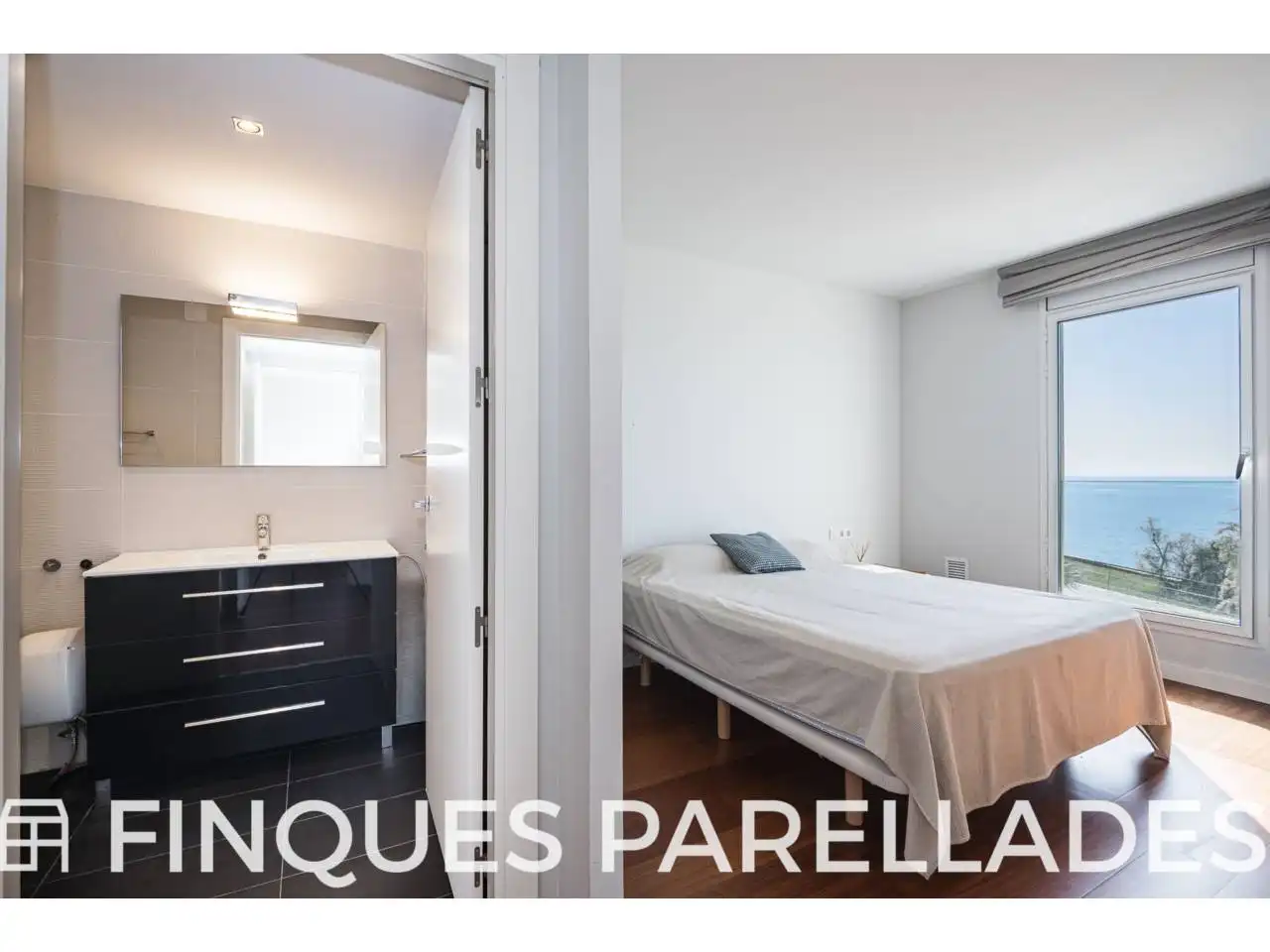 Bedroom of Flat for sale in Sitges  with Air Conditioner, Heating and Parquet flooring