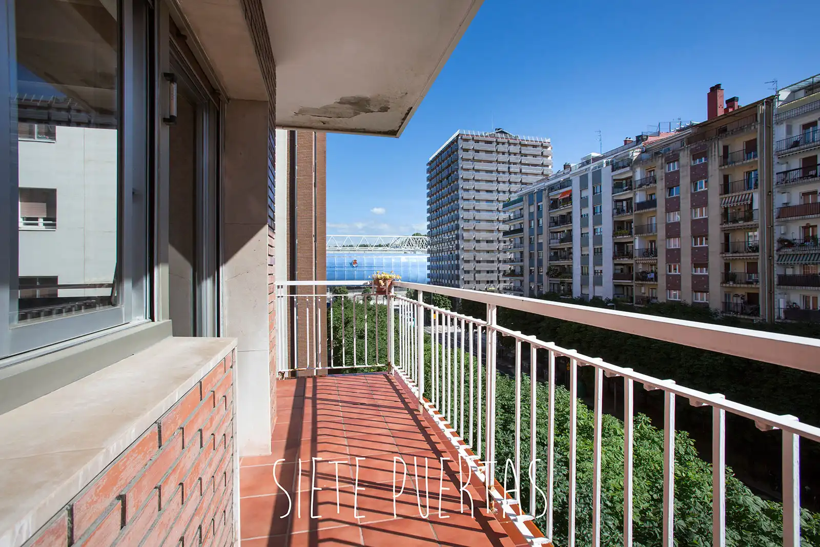 Terraza de Piso en venta en Donostia - San Sebastián  con Calefacción, Terraza y Trastero