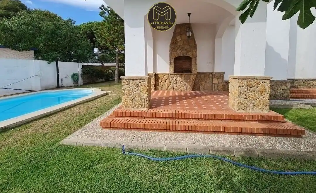 Terrace of Houses for sale in Rota  with Air Conditioner, Terrace and Storage room