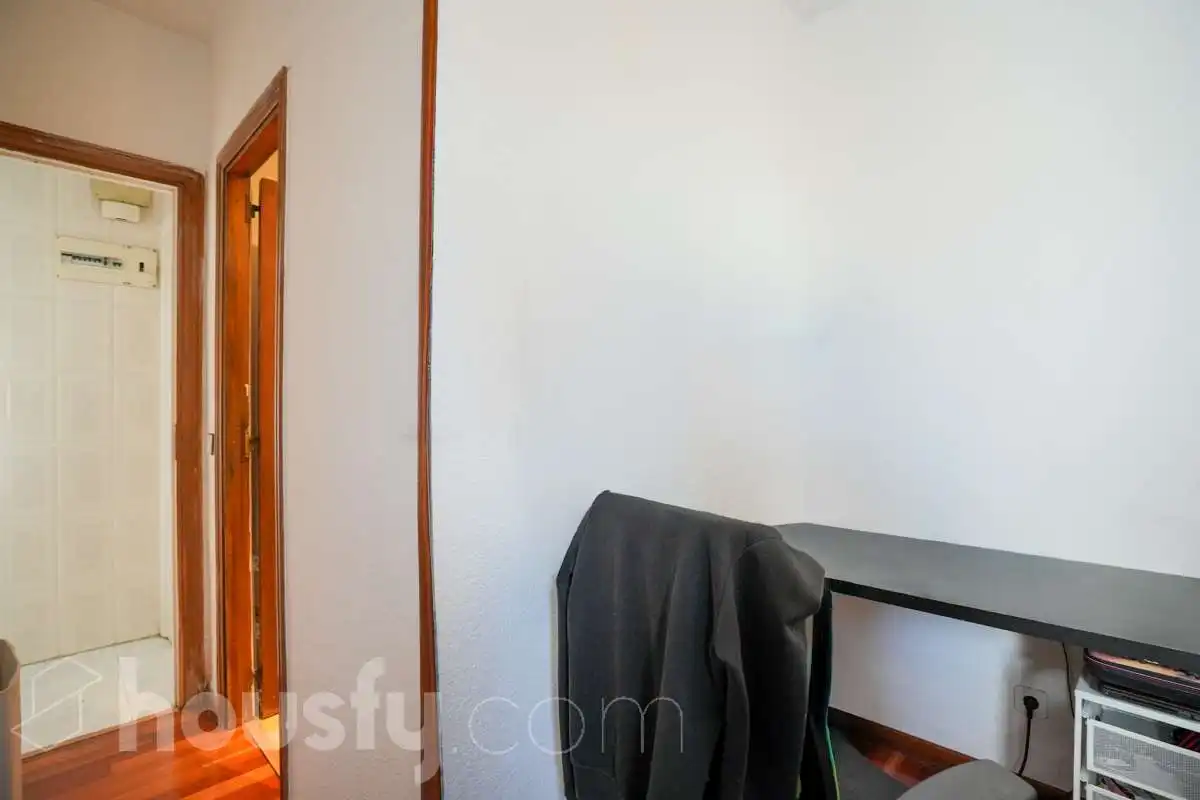 Flat for sale in Calle Santiago Rusiñol, Ciudad Universitaria