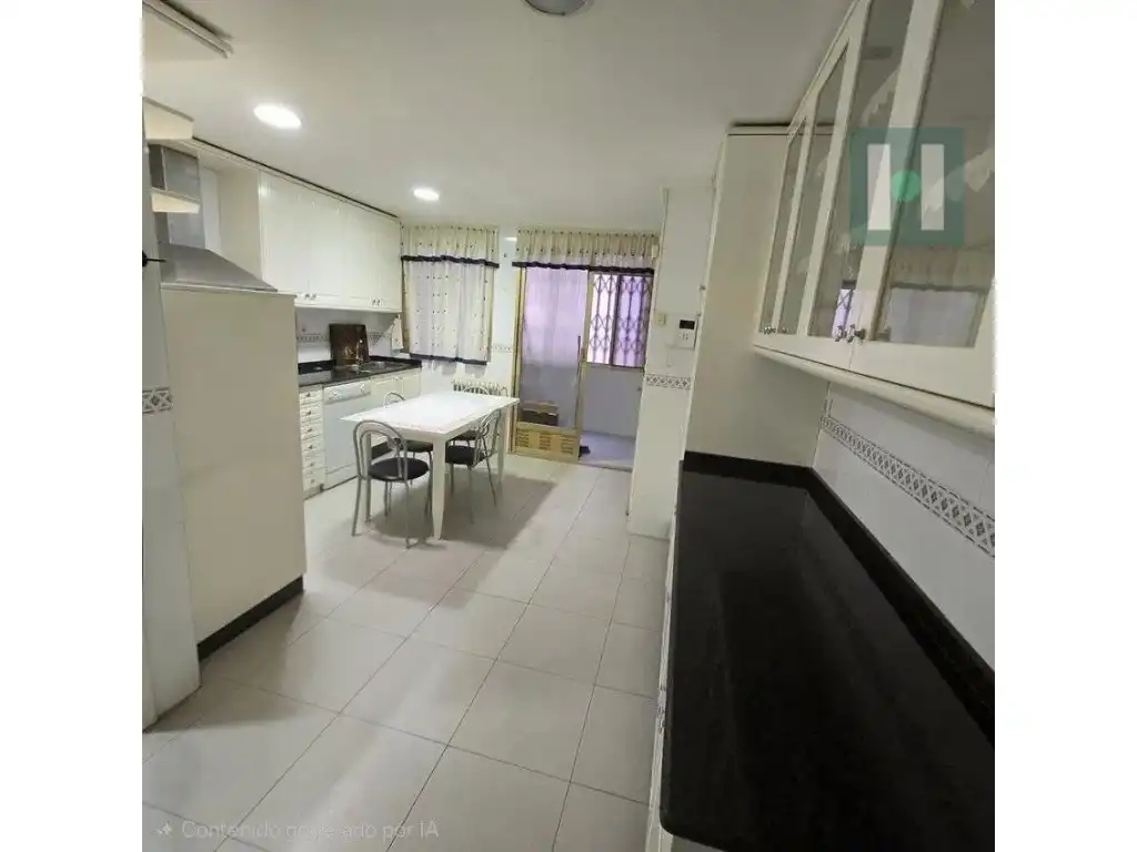 Piso en venta en Plaza Castellini, Casco Antiguo