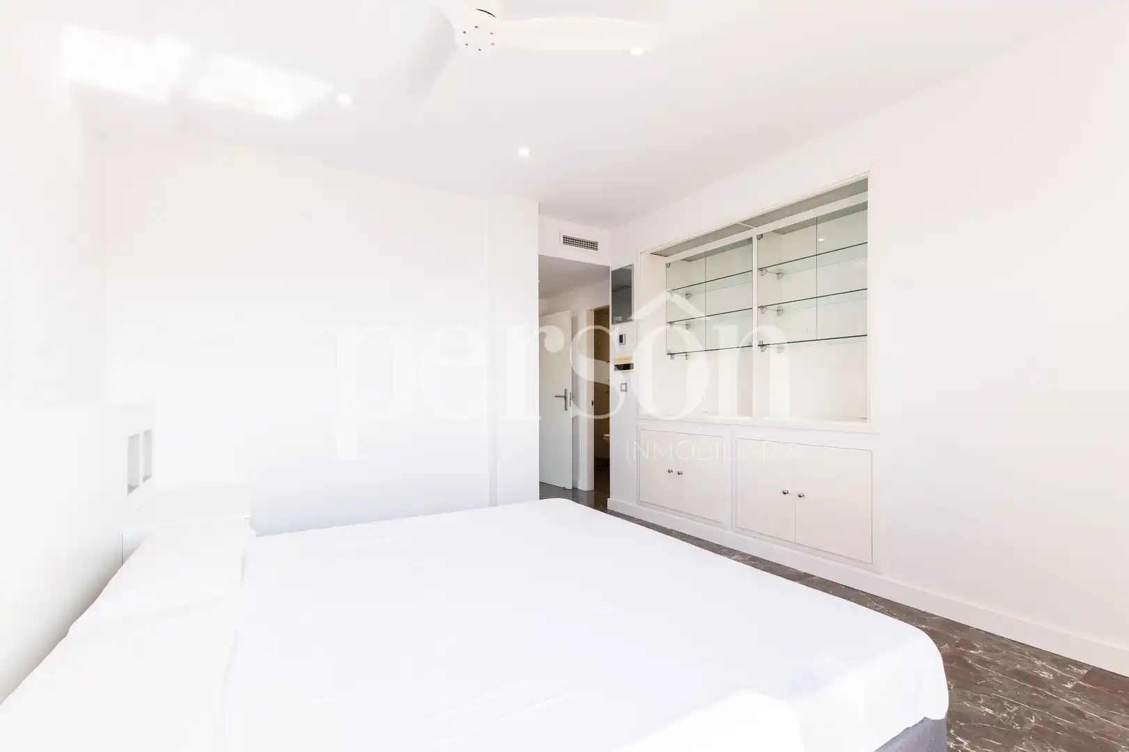 Habitación de Piso de alquiler en Valencia con Calefacción, Terraza y Amueblado