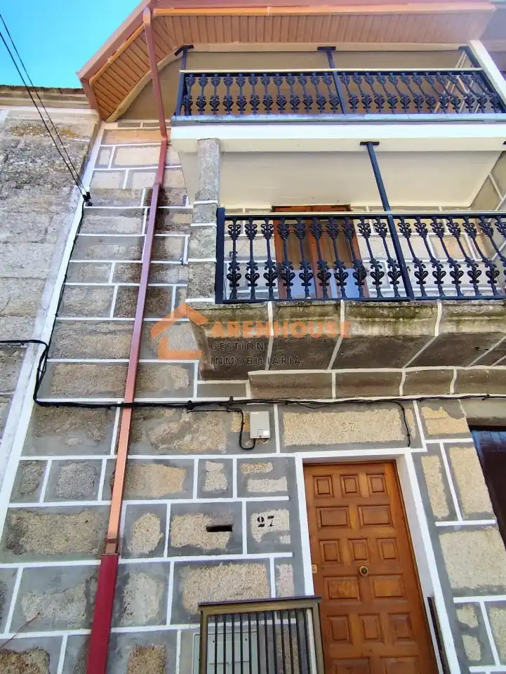 Casa amb terrassa en venda a Baños de Molgas