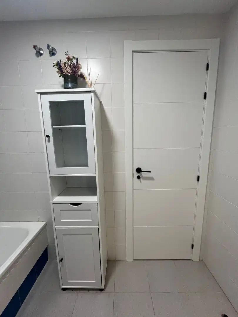 Badezimmer von Wohnung zur Miete in Rincón de la Victoria mit Klimaanlage, Terrasse und Möbliert
