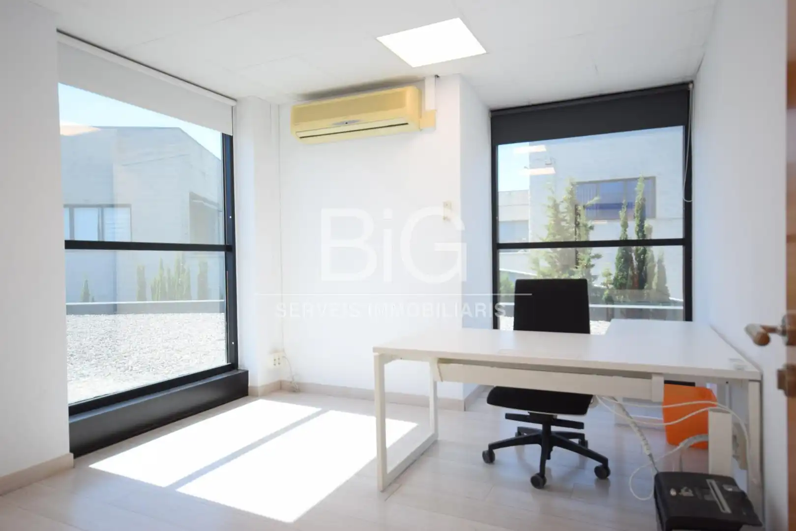 Office space with lift to rent in Pla d'en Boet, imagen 16
