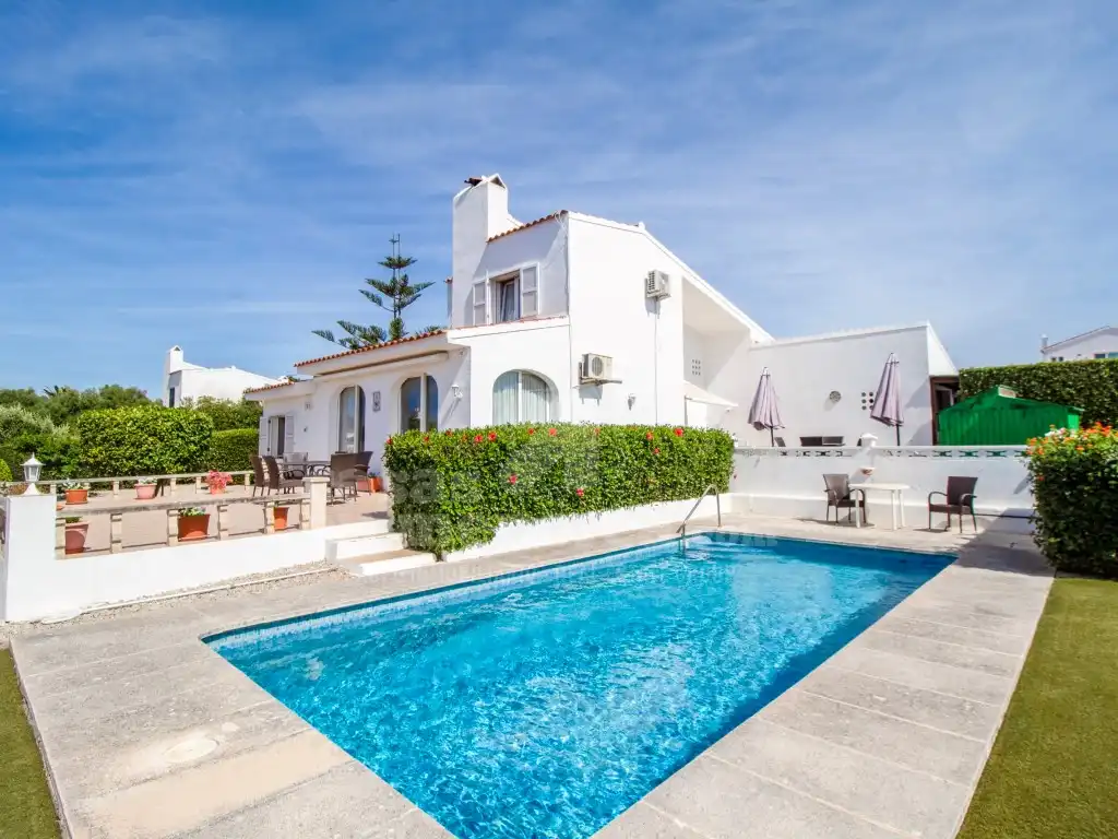 Haus mit Pool zum Verkauf in Binibèquer