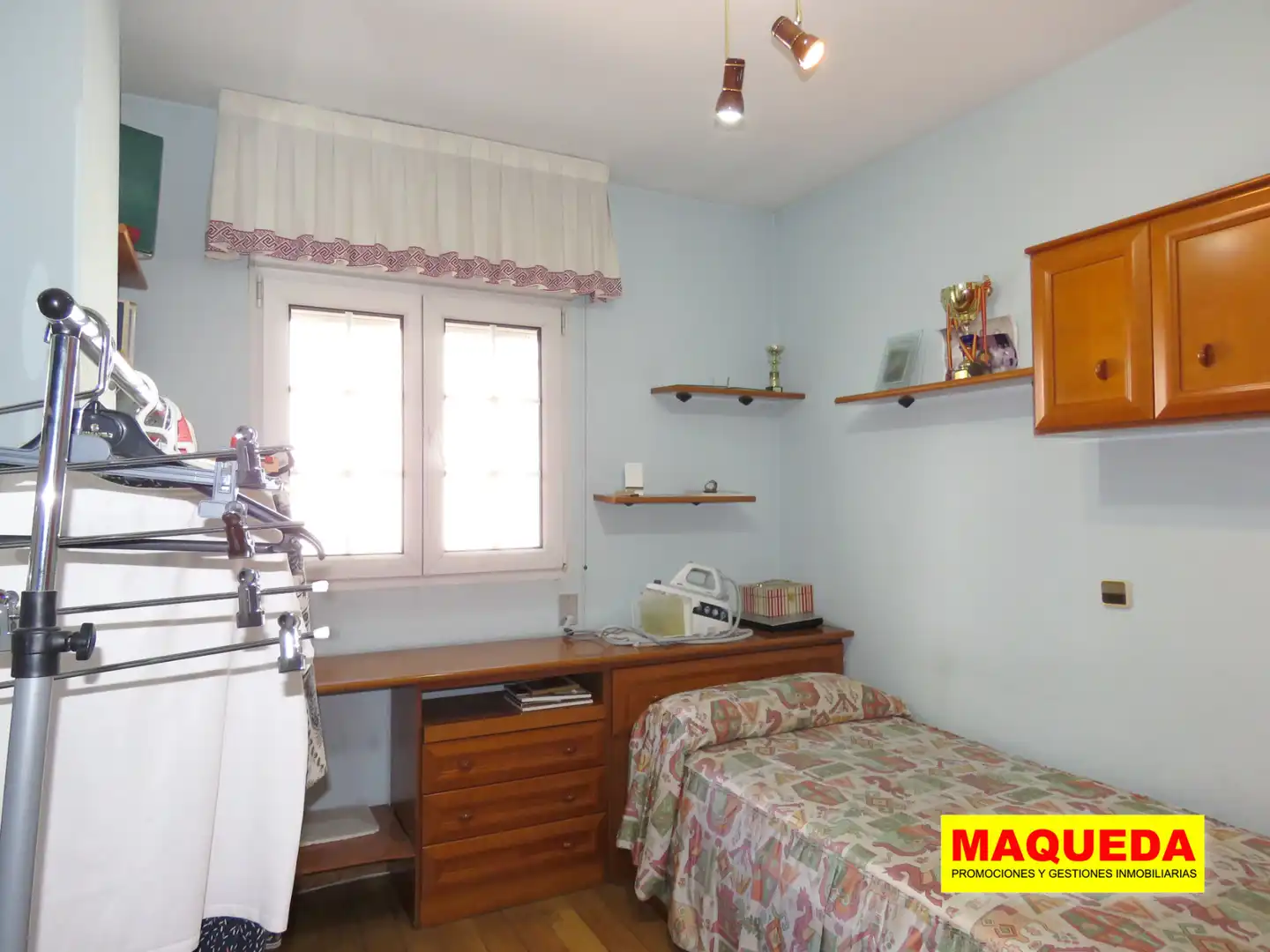 Bedroom of Flat for sale in Alcorcón  with Air Conditioner, Heating and Parquet flooring