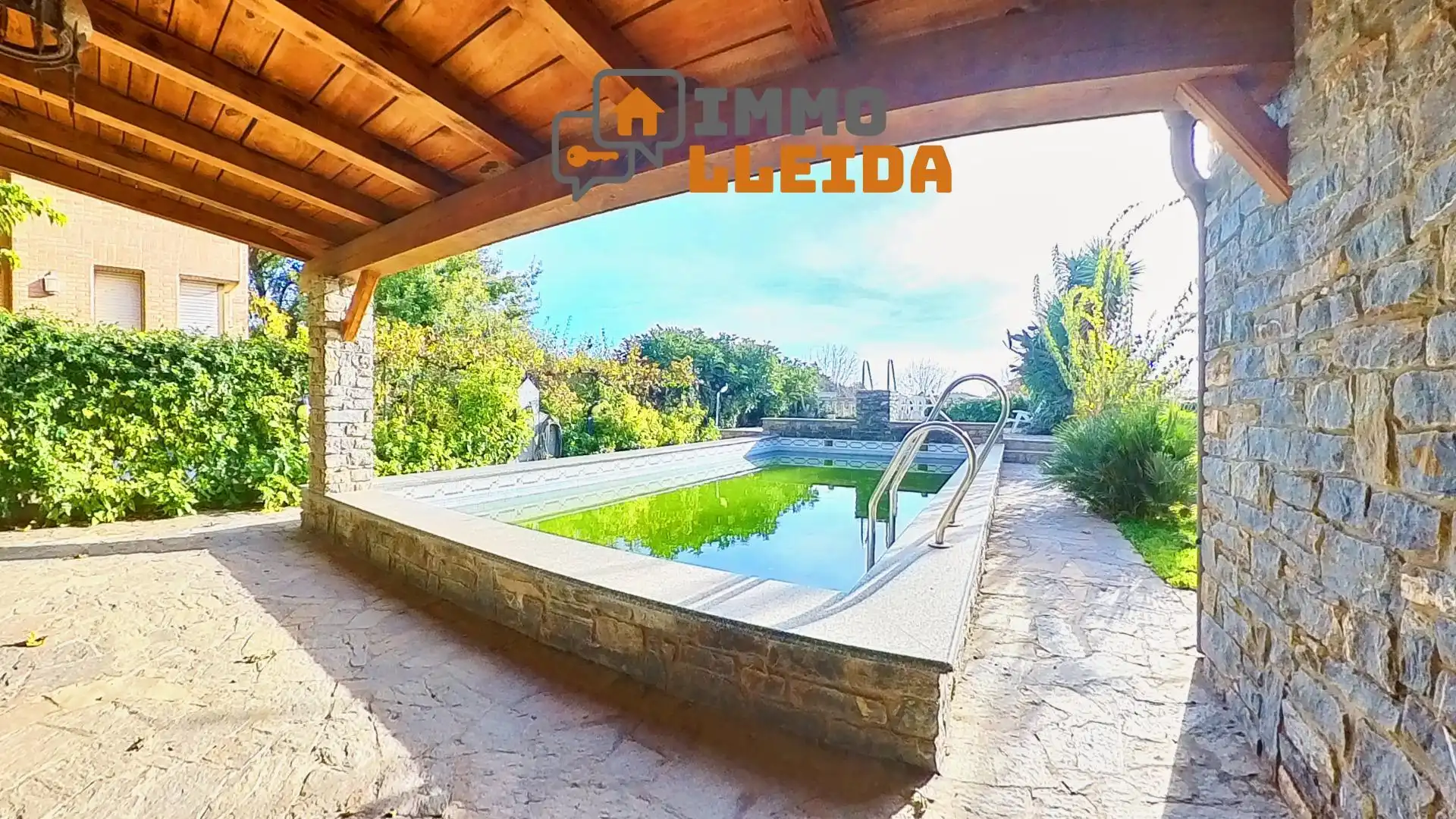 Casa con terraza en venta en Calle Sant Armengol 4, imagen 54