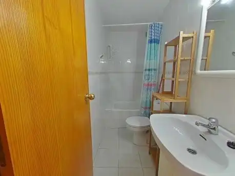 Badezimmer von Country house zum Verkauf in Castigaleu mit Klimaanlage und Heizung