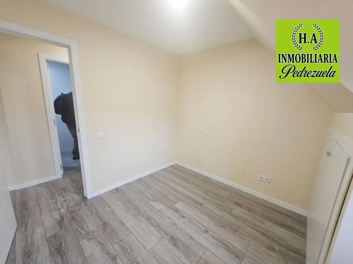 Flat for sale in Pedrezuela  with Heating