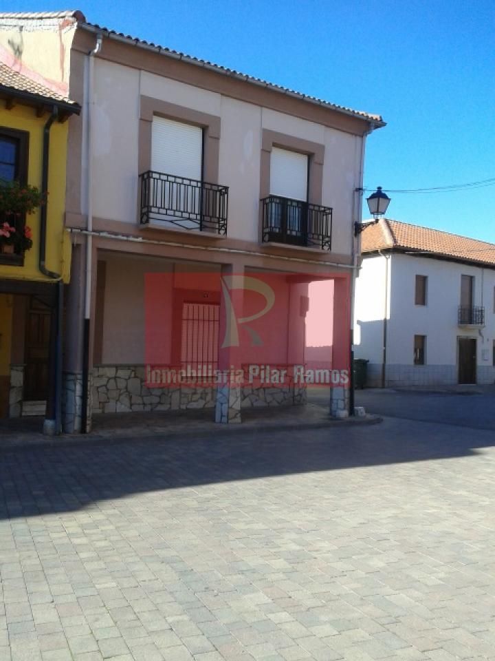 Vista exterior de Casa o chalet en venta en Santa Marina del Rey con Calefacción y Jardín privado