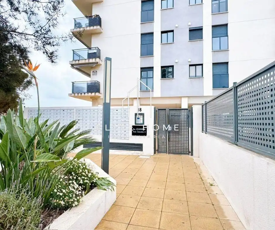 Vista exterior de Piso en venta en Moncofa con Amueblado y Piscina comunitaria