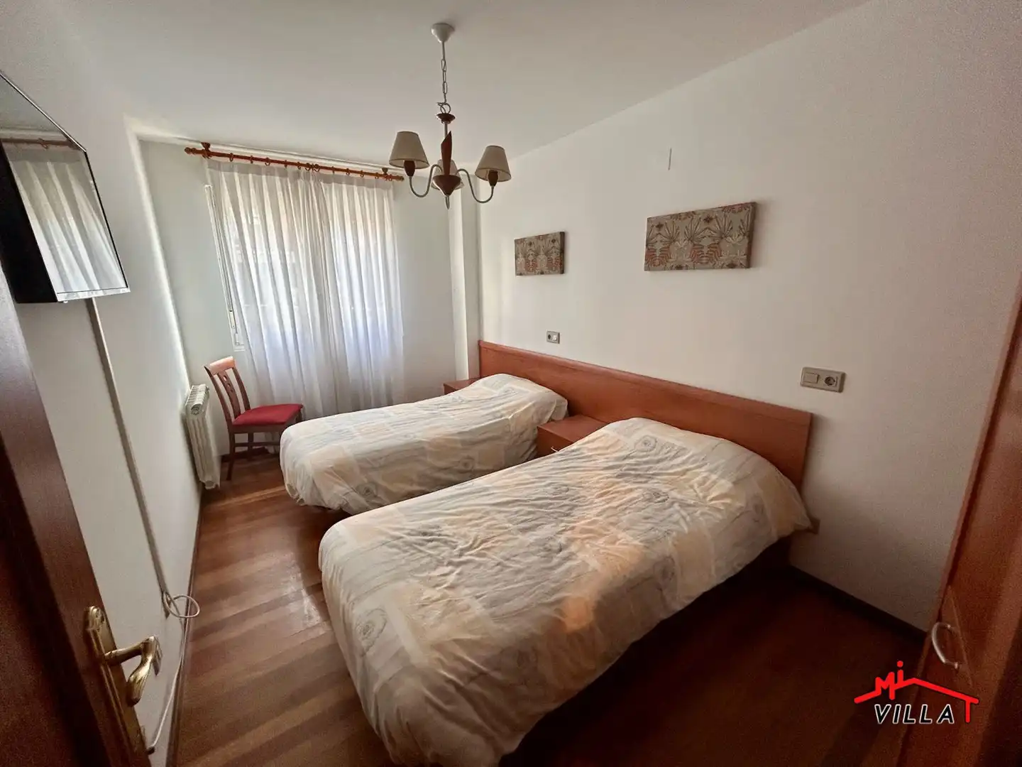 Bedroom of Flat for sale in Laredo  with Heating