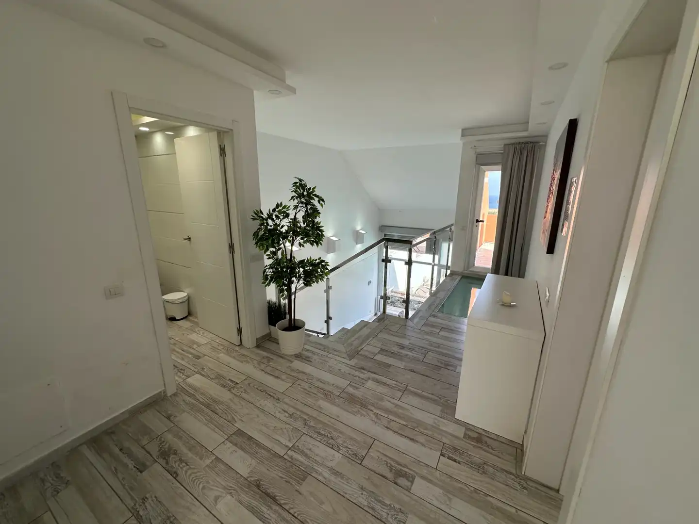 Casa aparellada amb terrassa en venda a Calle Tibiabin, imagen 26