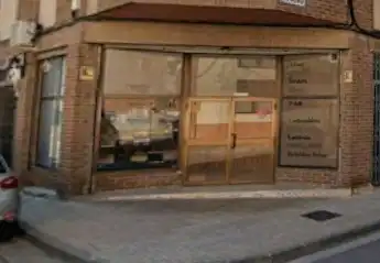 Local de lloguer en Zaragoza amb Aire condicionat i Internet