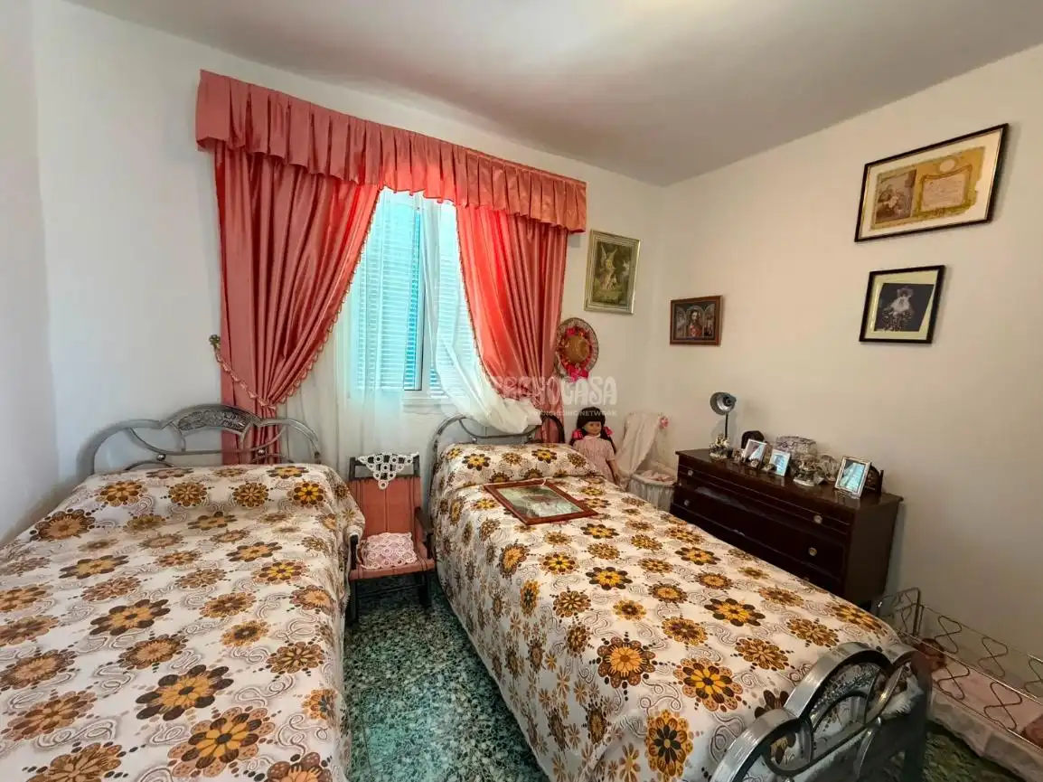 Country homes for sale in Olías