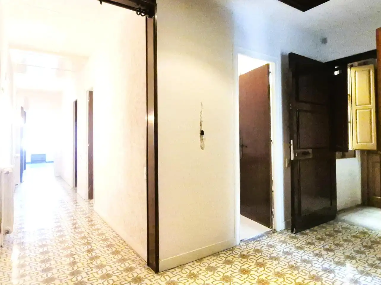 Piso en venta en Terrassa con Calefacción y Balcón