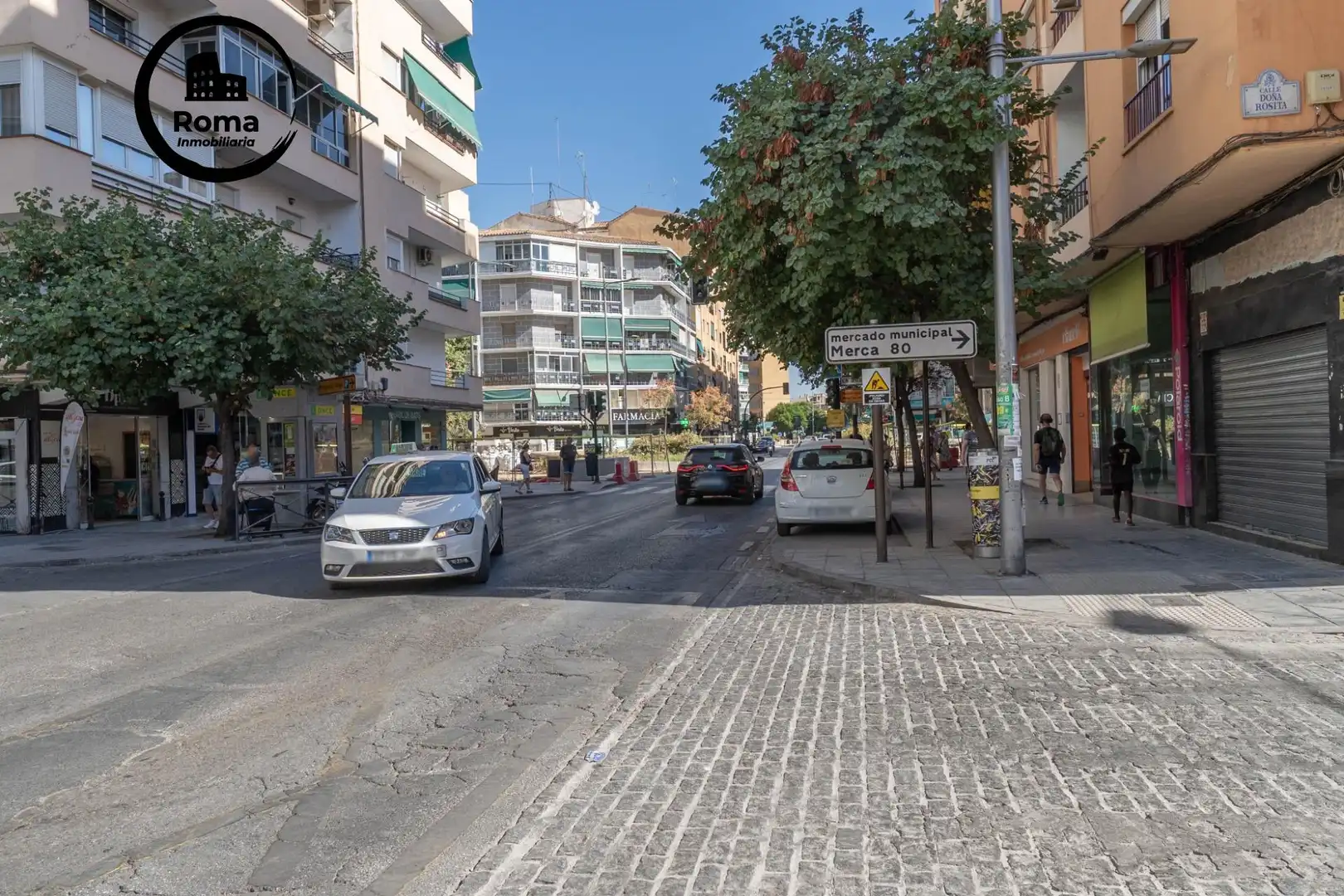 Vista exterior de Pis en venda en Granada amb Aire condicionat i Balcó