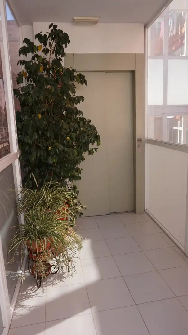 Wohnung zum Verkauf in Madrid mit Klimaanlage, Heizung und Terrasse