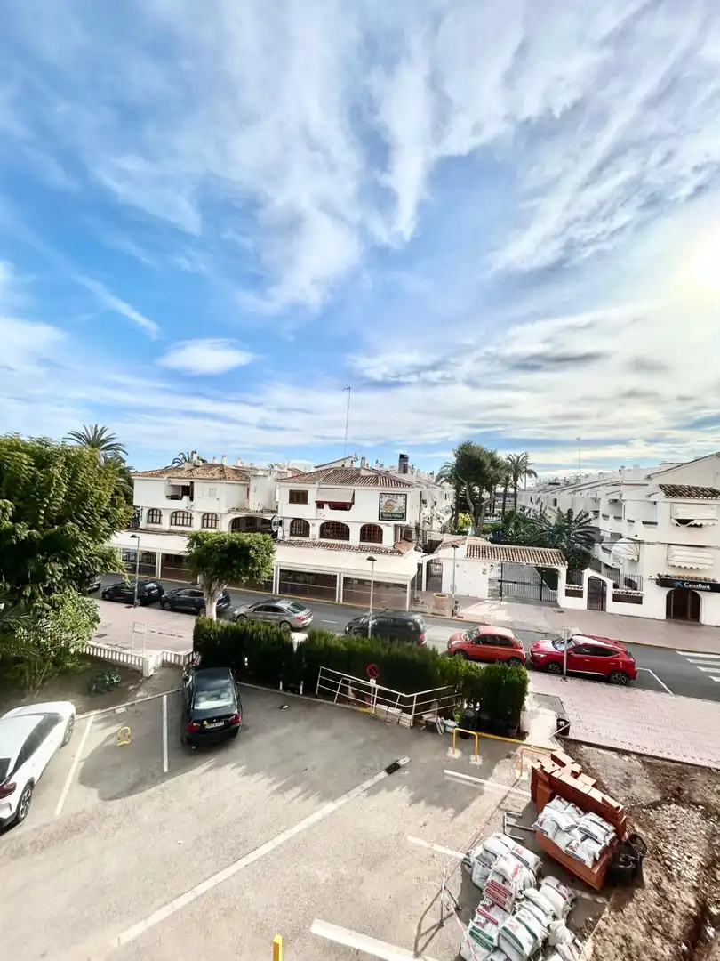 Vista exterior de Apartament de lloguer en La Pobla de Farnals amb Aire condicionat, Terrassa i Moblat