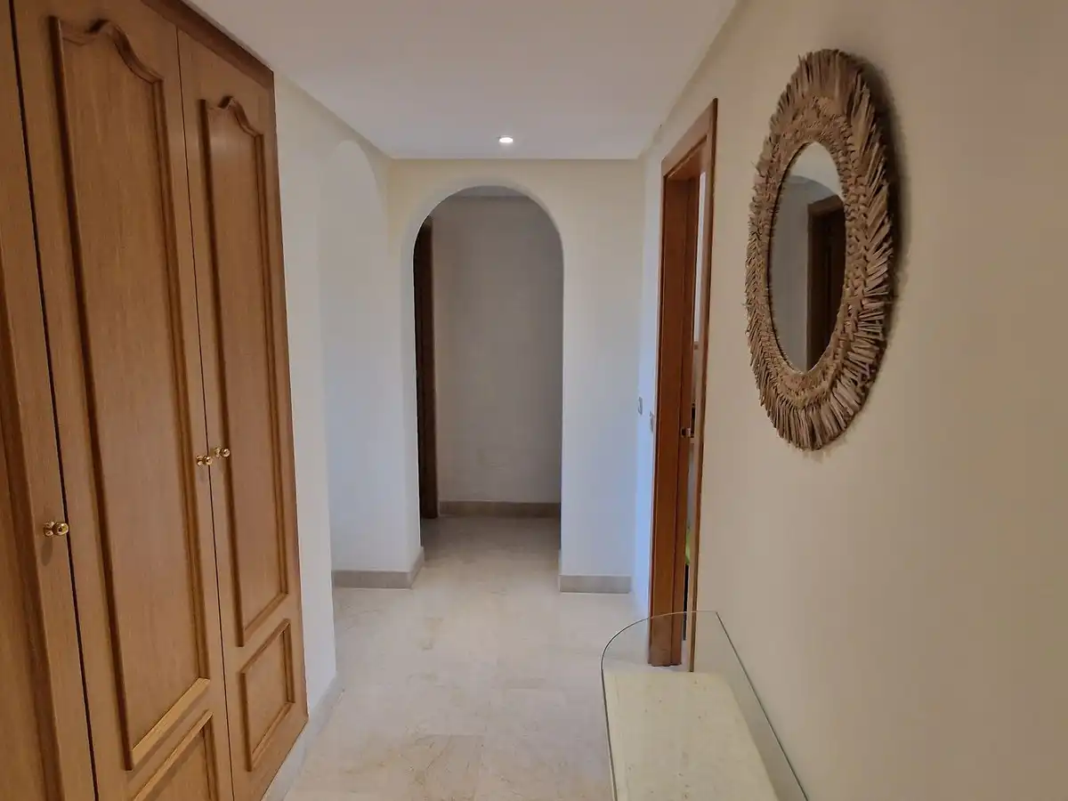 Flat for rent in Benahavís  with Air Conditioner, Private garden and Terrace