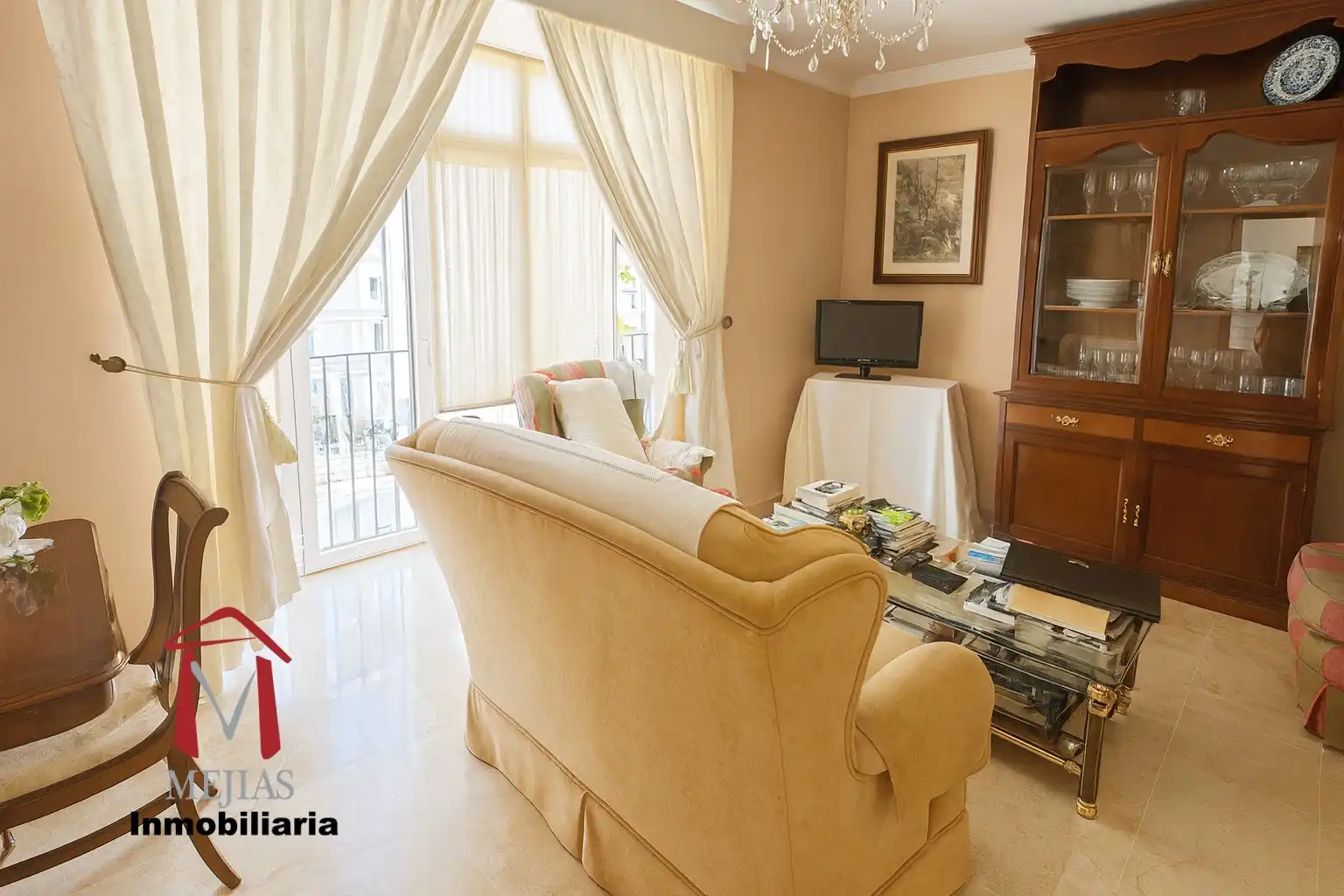 Sala de estar de Piso en venta en Antequera con Aire acondicionado, Calefacción y Trastero