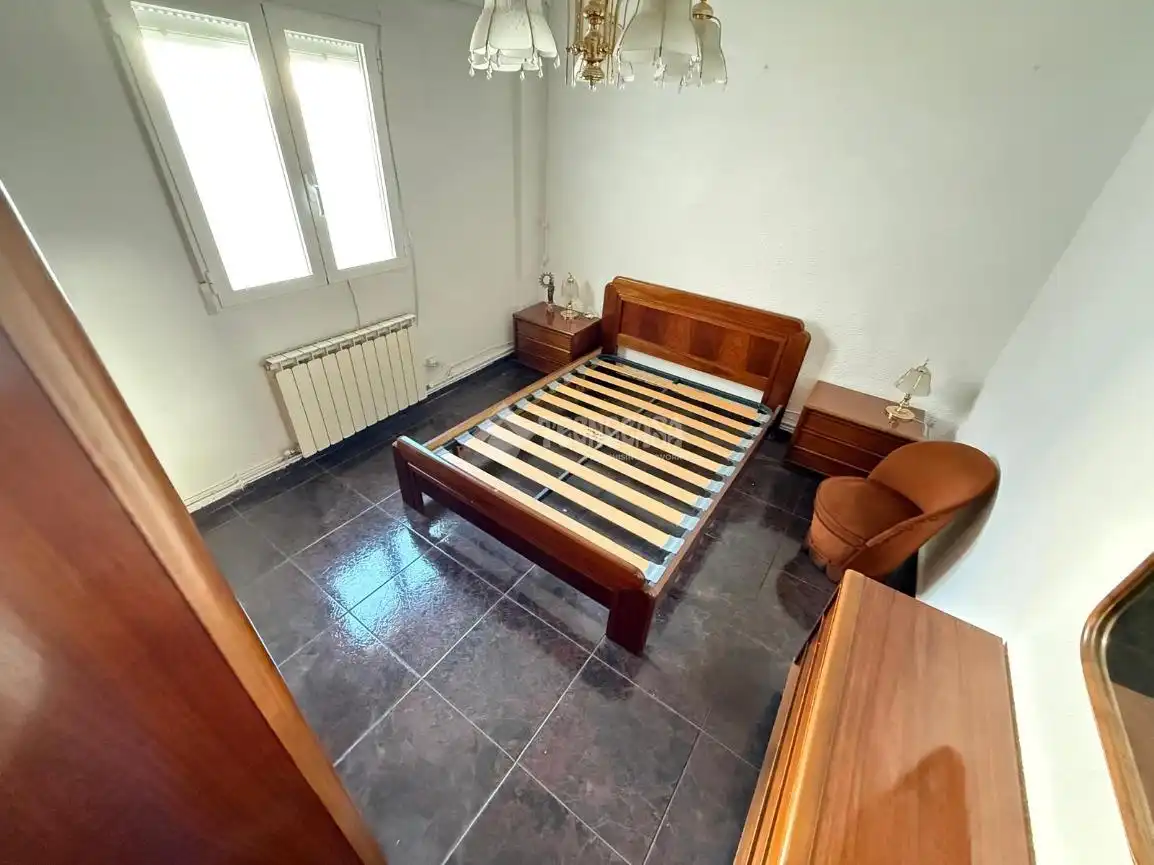 Bedroom of Flat for sale in Zaragoza  with Heating