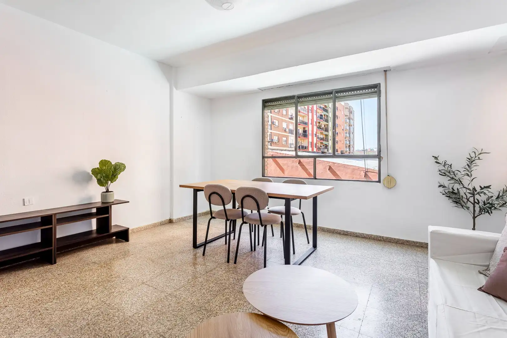 Piso en venta en Pianista Amparo Iturbi, Malilla