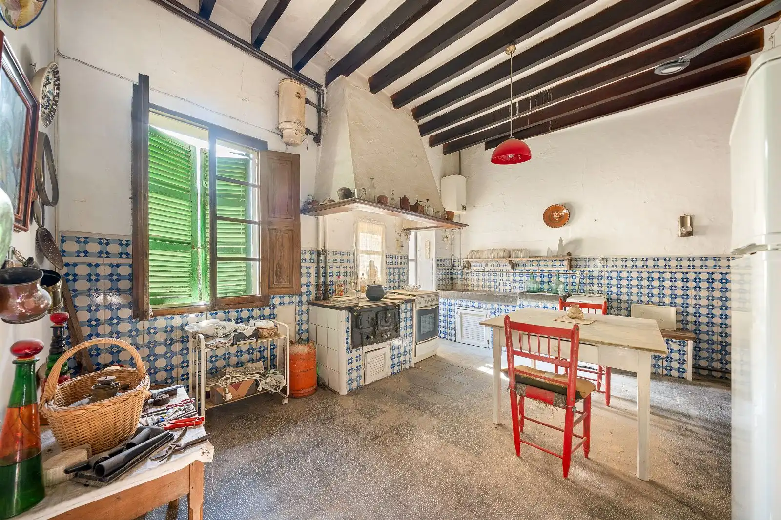 Küche von Einfamilien-Reihenhaus zum Verkauf in Sa Pobla mit Heizung, Privatgarten und Terrasse