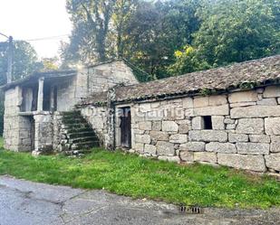 Vista exterior de Finca rústica en venda en San Cristovo de Cea amb Jardí privat